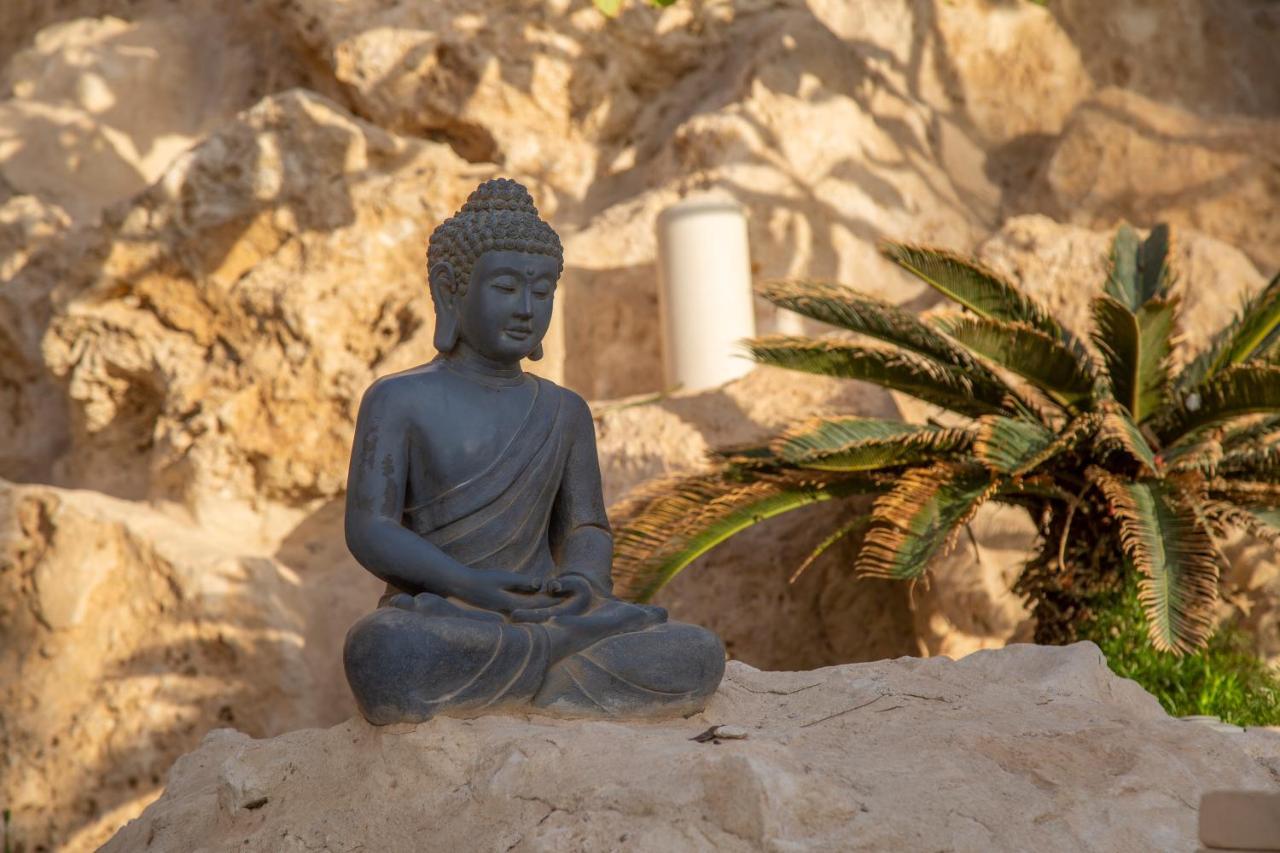 The Makadi Spa Hotel - Couples Only 18 Years Plus Hurghada Eksteriør billede A statue of the Buddha