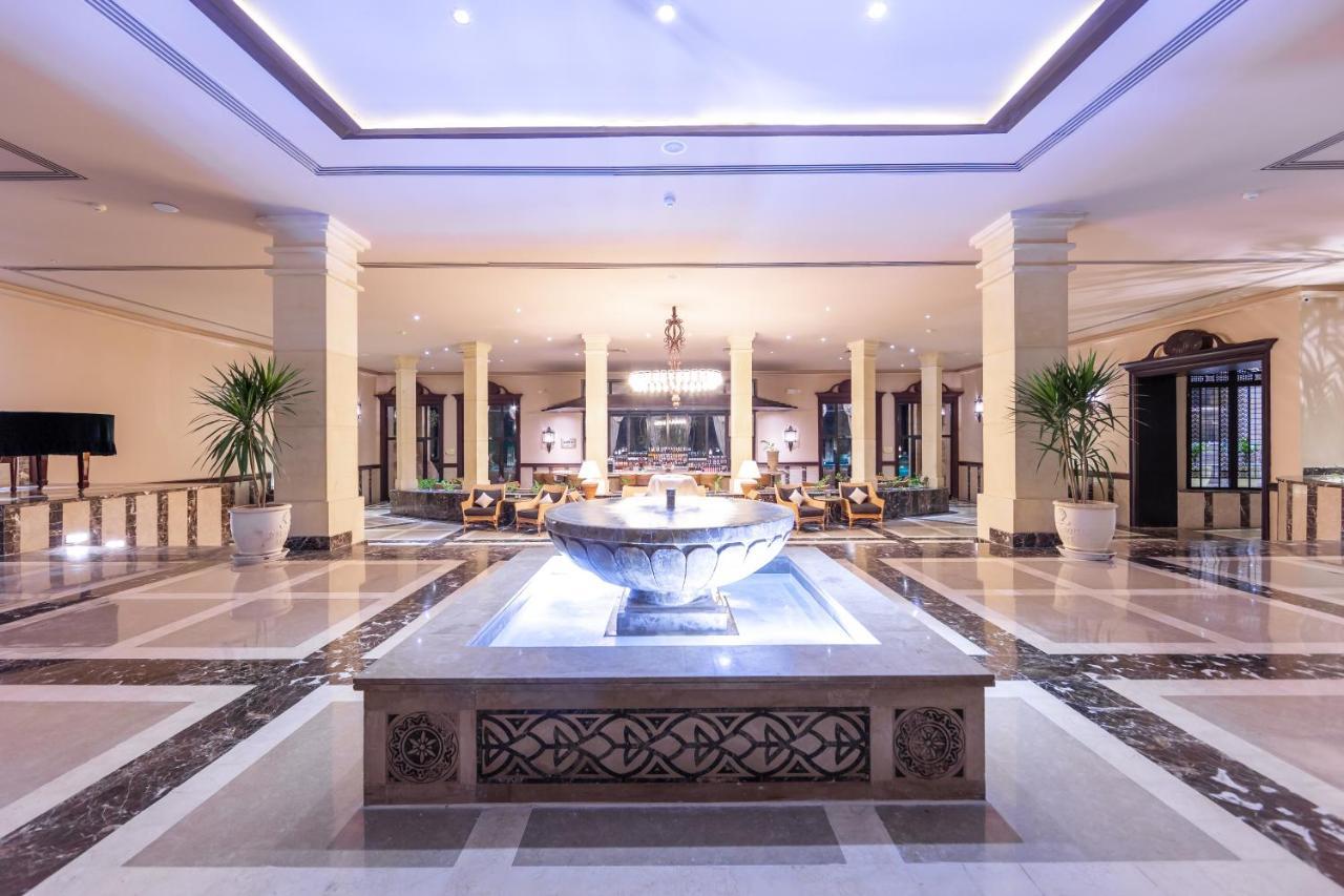 The Makadi Spa Hotel - Couples Only 18 Years Plus Hurghada Eksteriør billede The lobby of the hotel